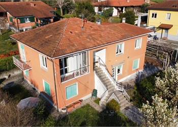 CASA INDIPENDENTE CON GIARDINO