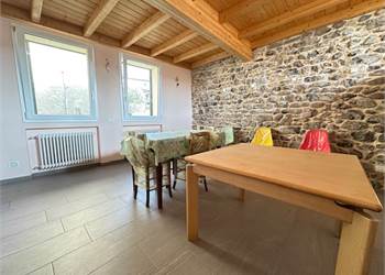 CASA SINGOLA COMPLETAMENTE RISTRUTTURATA