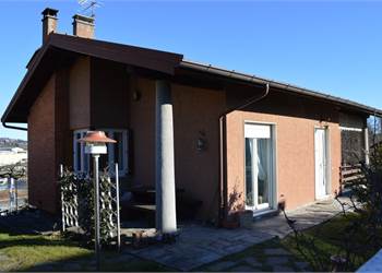 Villa for Sale in Bardello